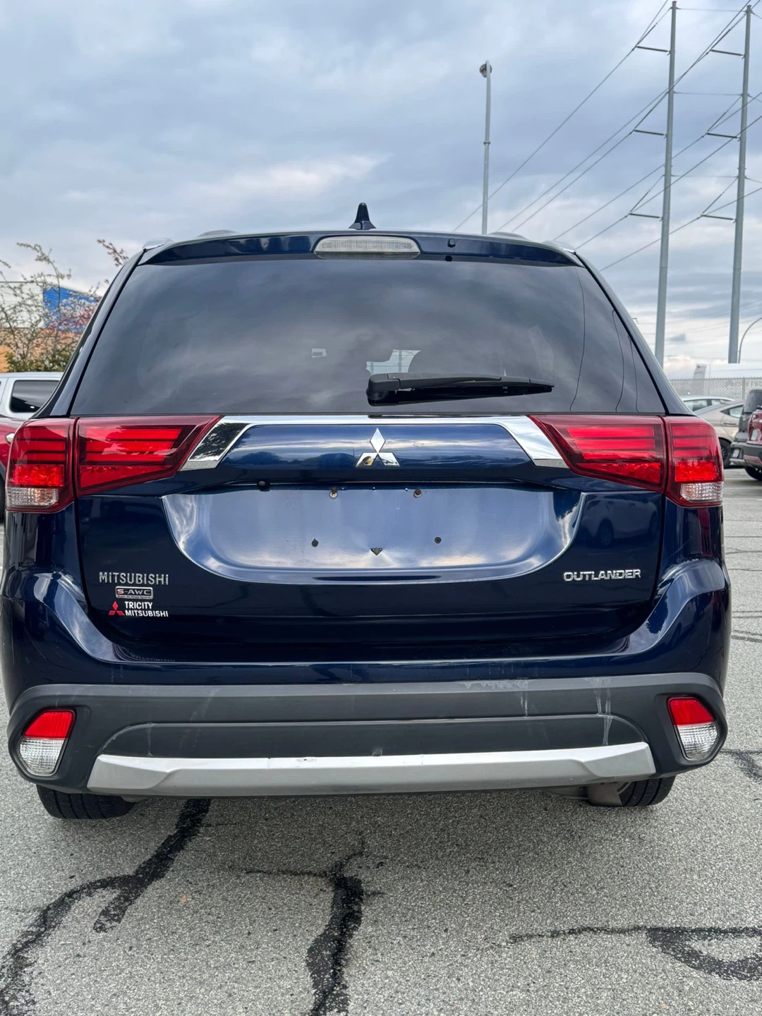 Mitsubishi Outlander Dark Blue SUV 2017