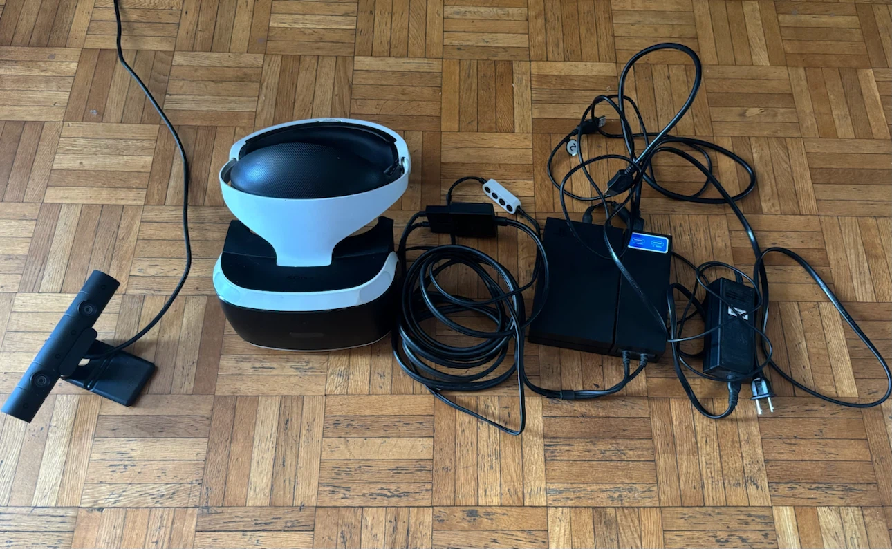 PS4 Pro 1TB, PSVR Bundle, 24 Games, 3 Controllers, Complete Set - photo 3