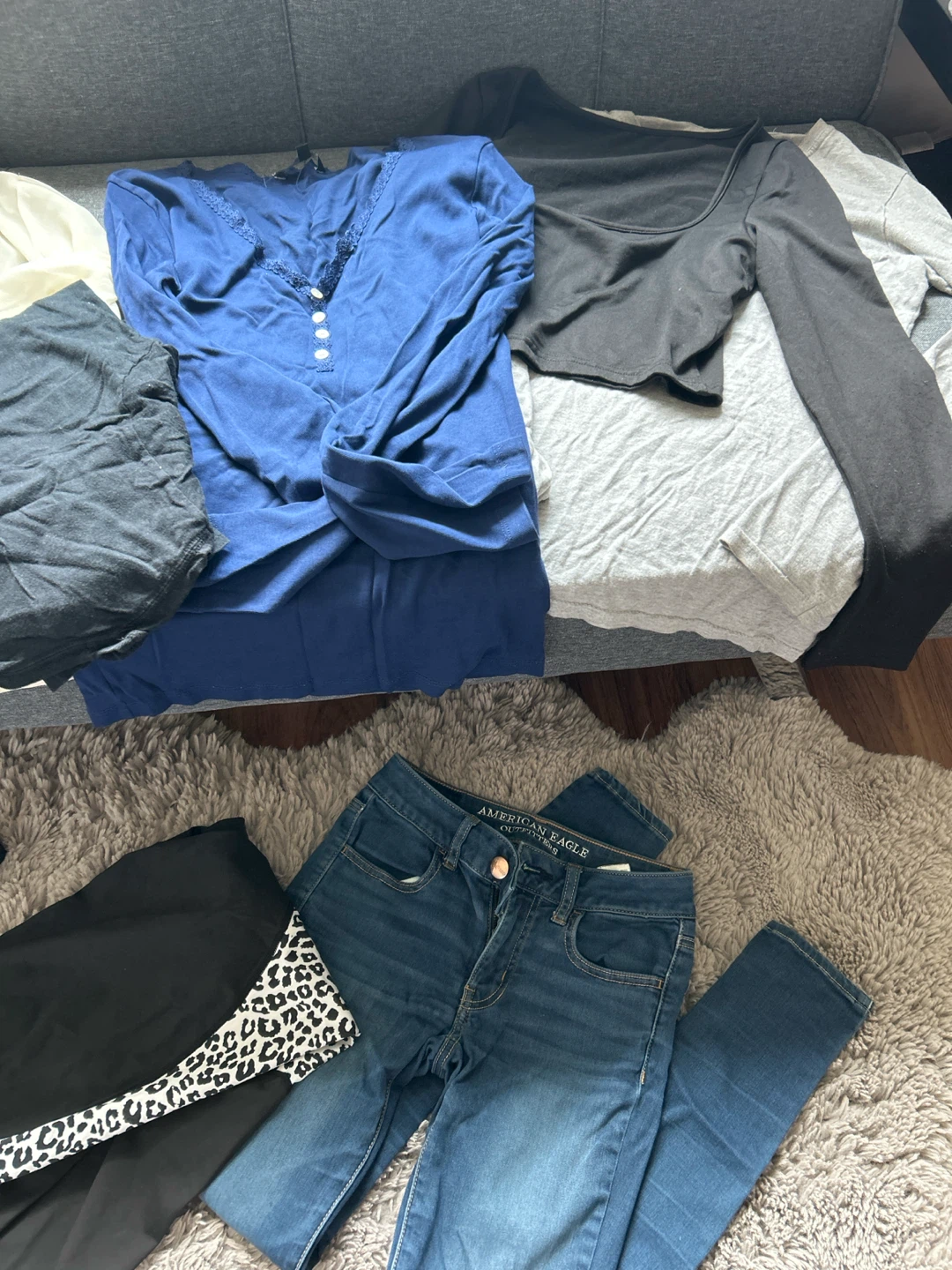 Bundle of Women's Clothing - Assorted Brands - photo 2