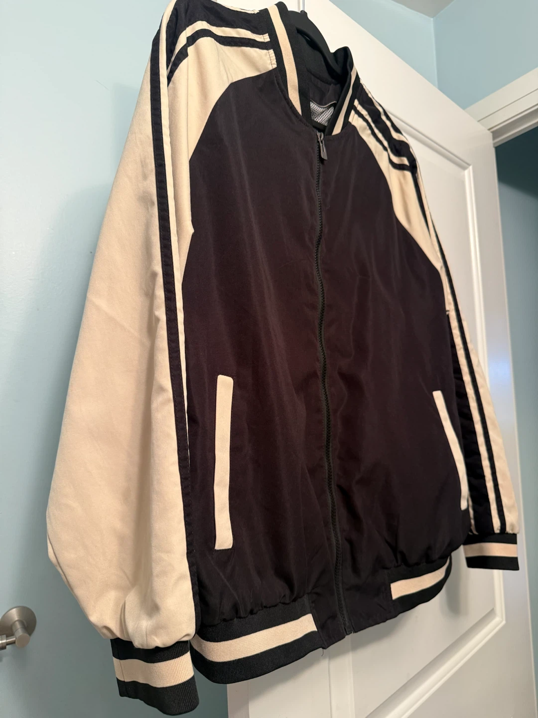 Black & Cream Bomber Jacket - Size XXL