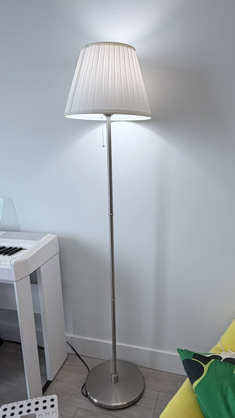 ikea floor lamp with smart bulb included