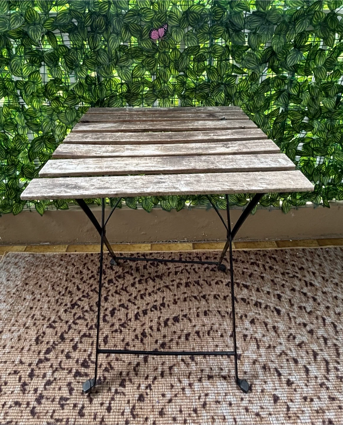 Compact Wooden Patio Table – Perfect for a Balcony! - photo 2