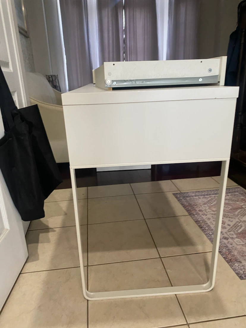 White Desk with Drawer - photo 3