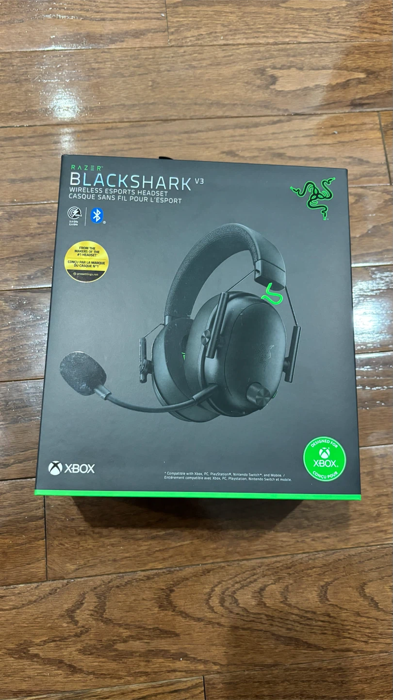 Razer Blackshark V3 wireless headset