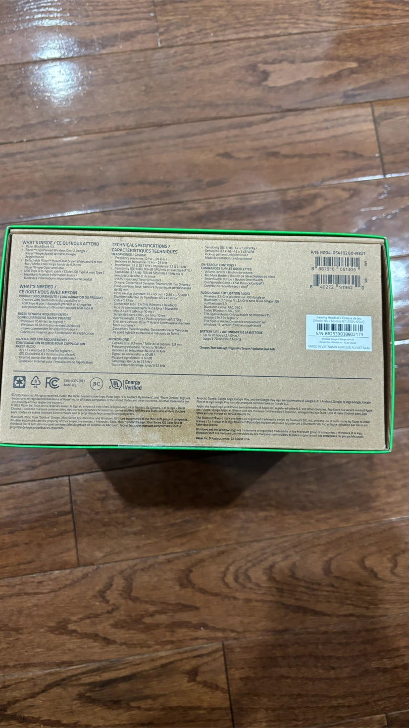Razer Blackshark V3 wireless headset - photo 3