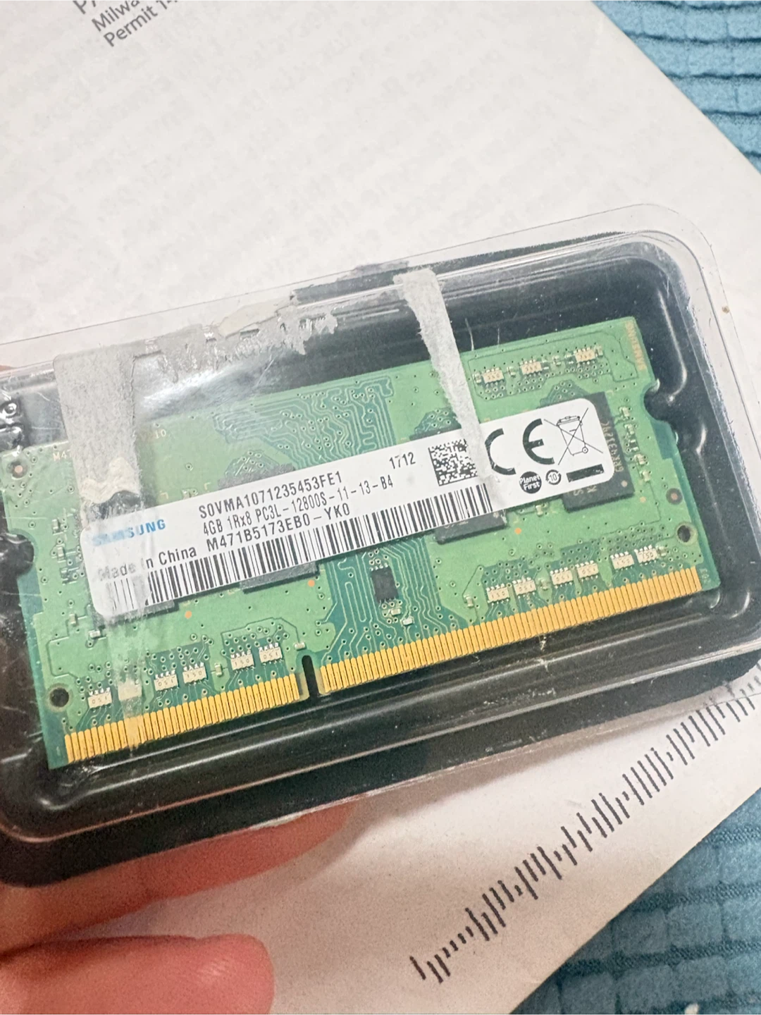 Samsung 4GB DDR4 RAM Module - photo 3