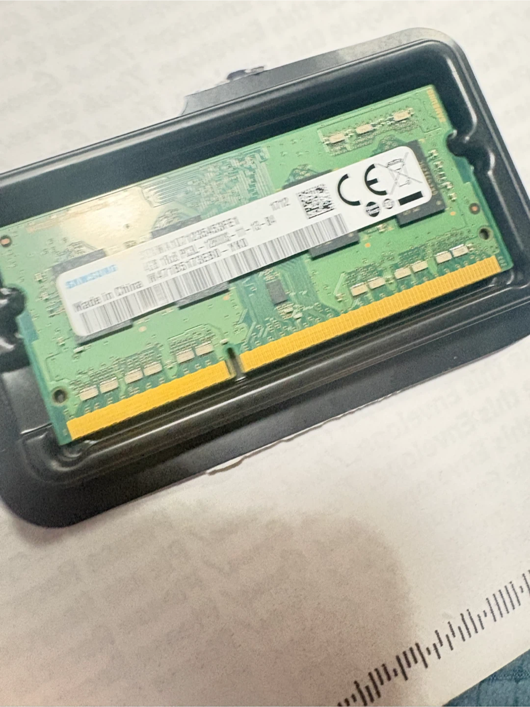 Samsung 4GB DDR4 RAM Module - photo 4