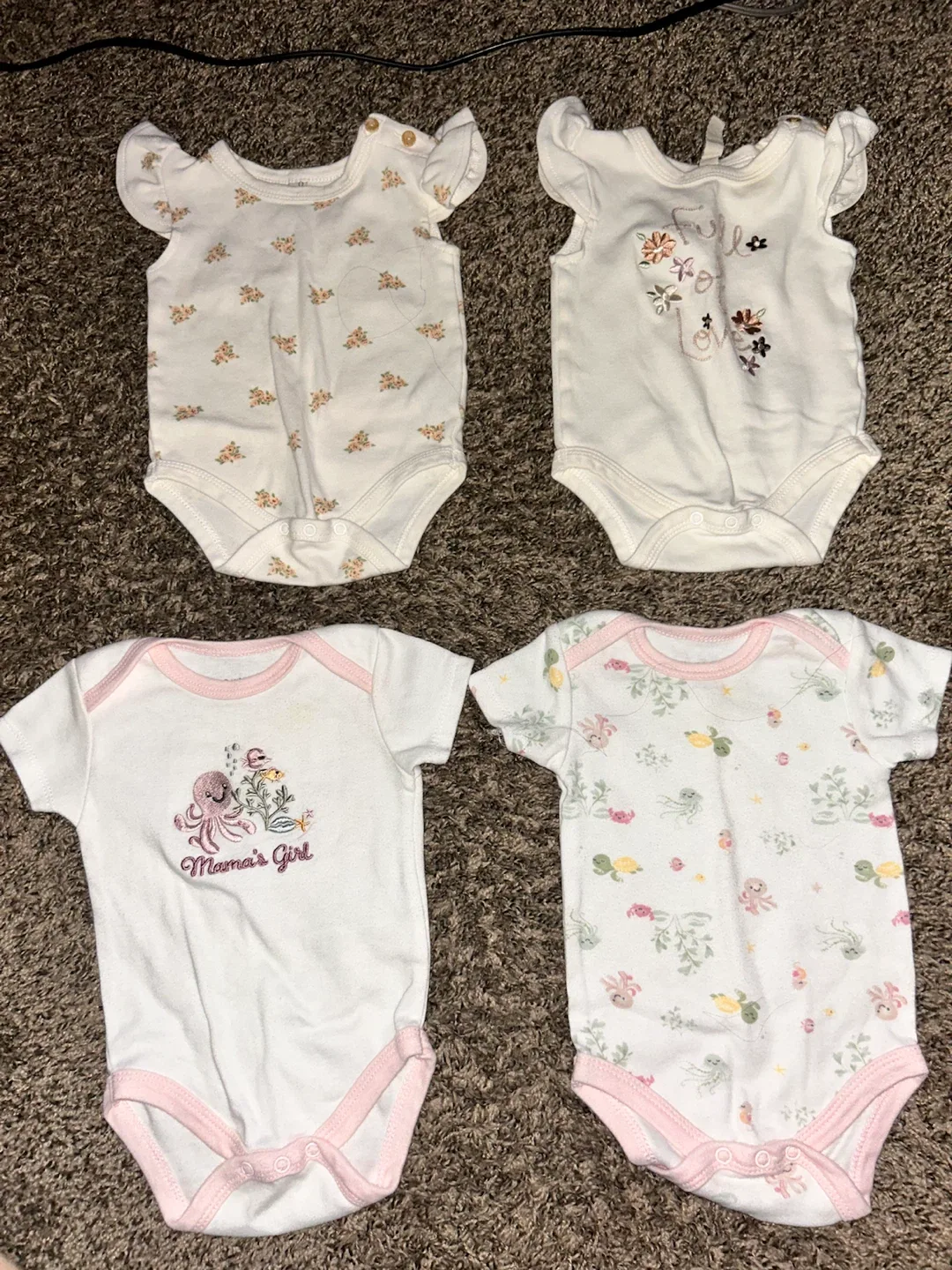 Baby Girl Bodysuits & Outfits Set 3-6M - photo 2