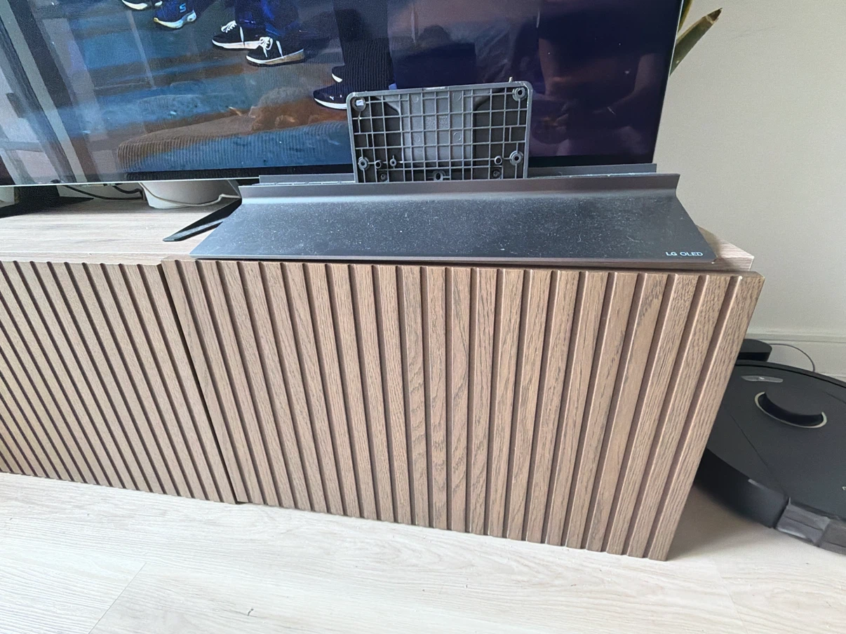 TV Stand Base LG C3 77inch - photo 2
