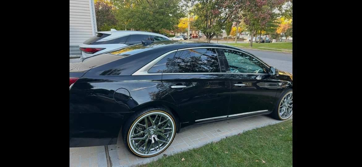 4/20 inch shift rims 3 vouge tires - photo 4