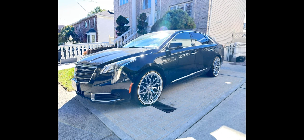 4/20 inch shift rims 3 vouge tires - photo 5