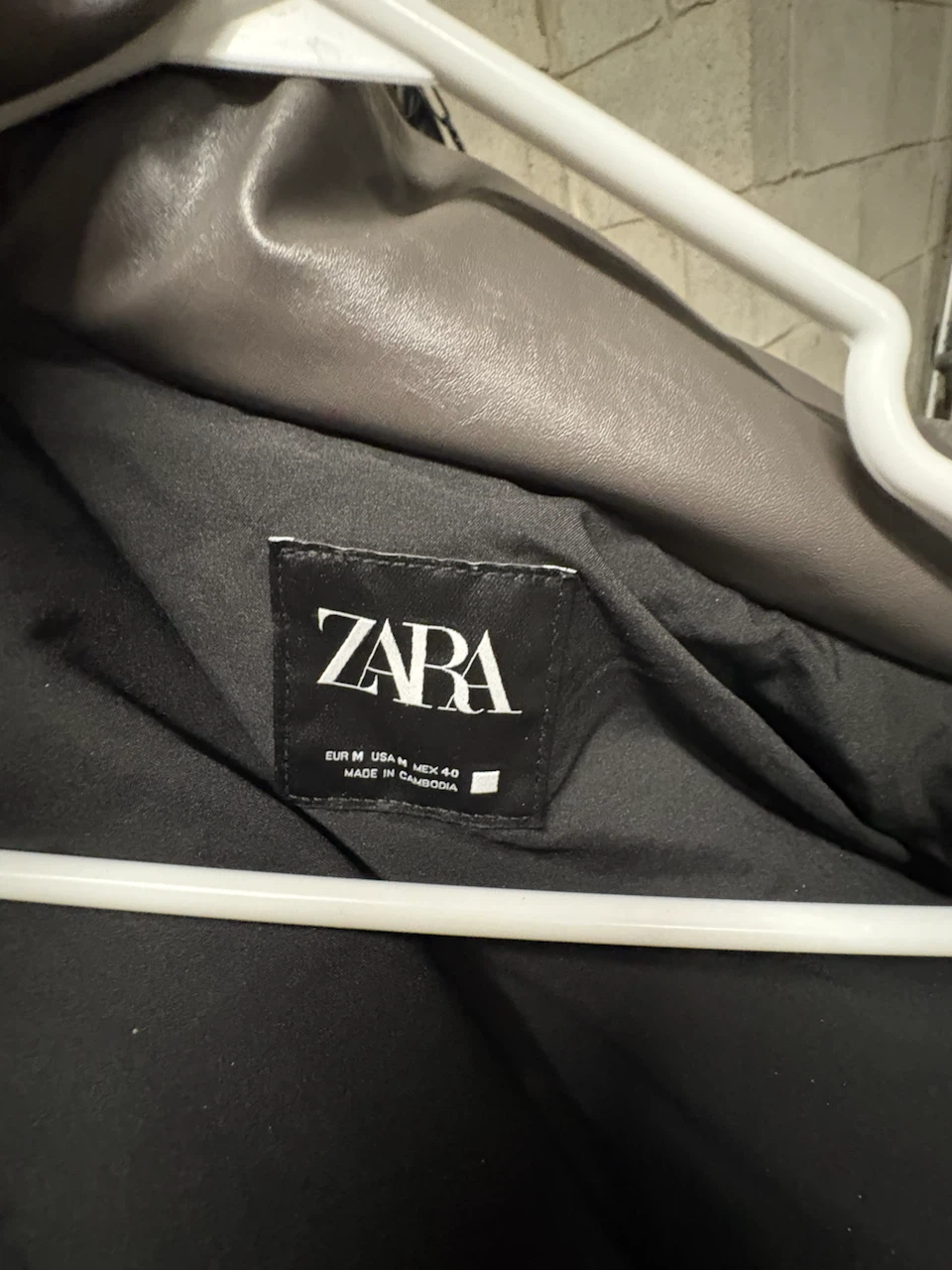 ZARA Faux Leather Puffer Jacket Size M - photo 3