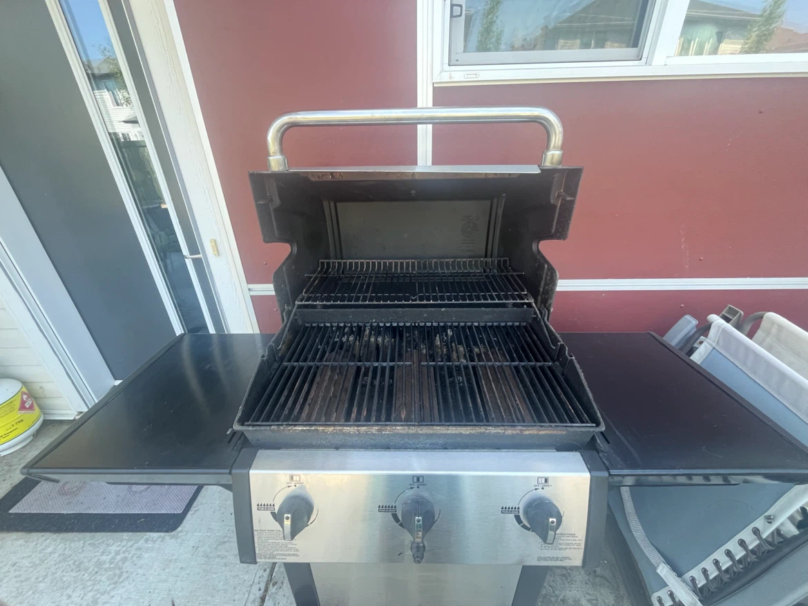 Broil King 3-Burner Gas Grill - photo 2