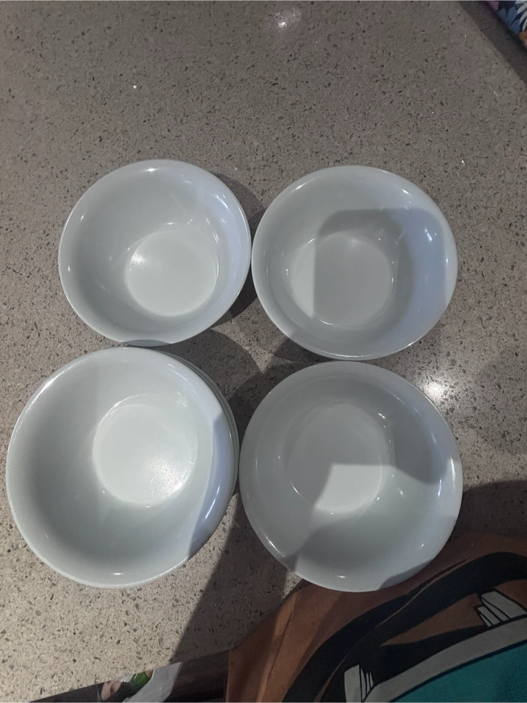Set of 7white ceramic bowls - photo 2