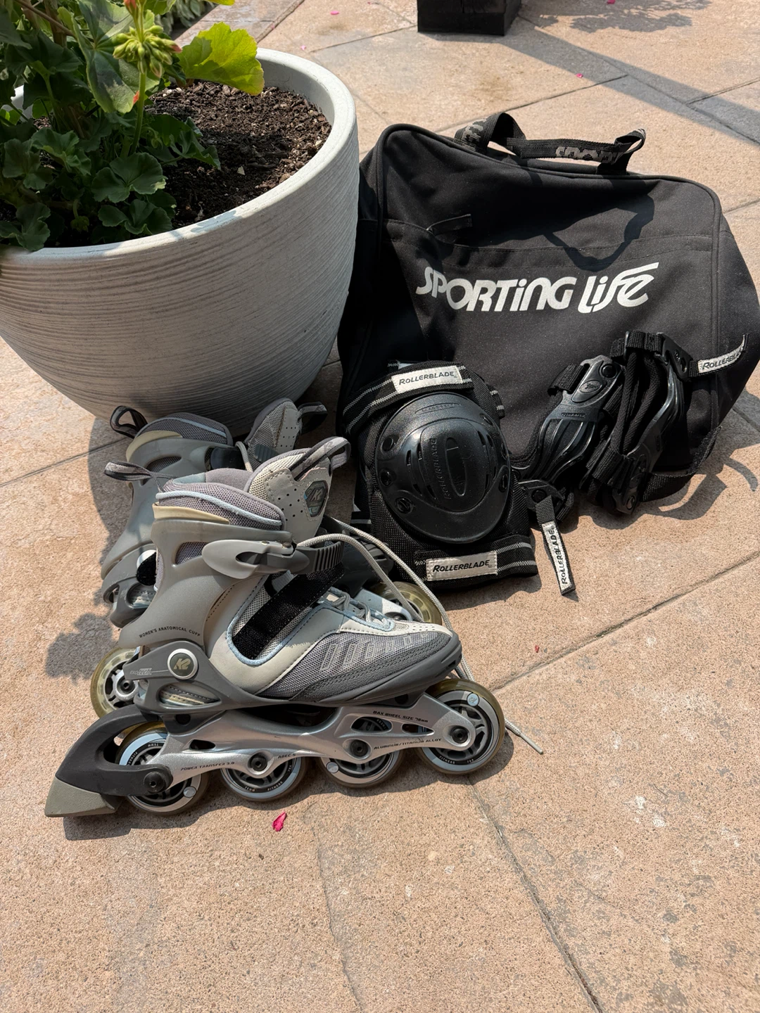 Barely Used Women’s Rollerblades – Size 5 – K2 Velocity – Gear - photo 2
