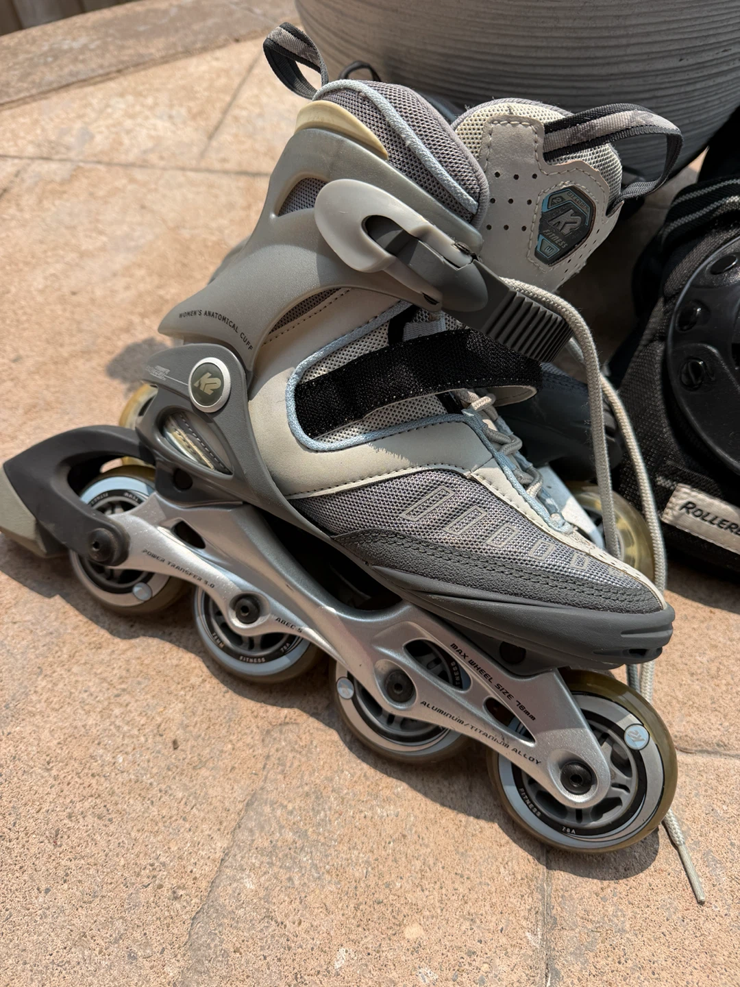 Barely Used Women’s Rollerblades – Size 5 – K2 Velocity – Gear - photo 3