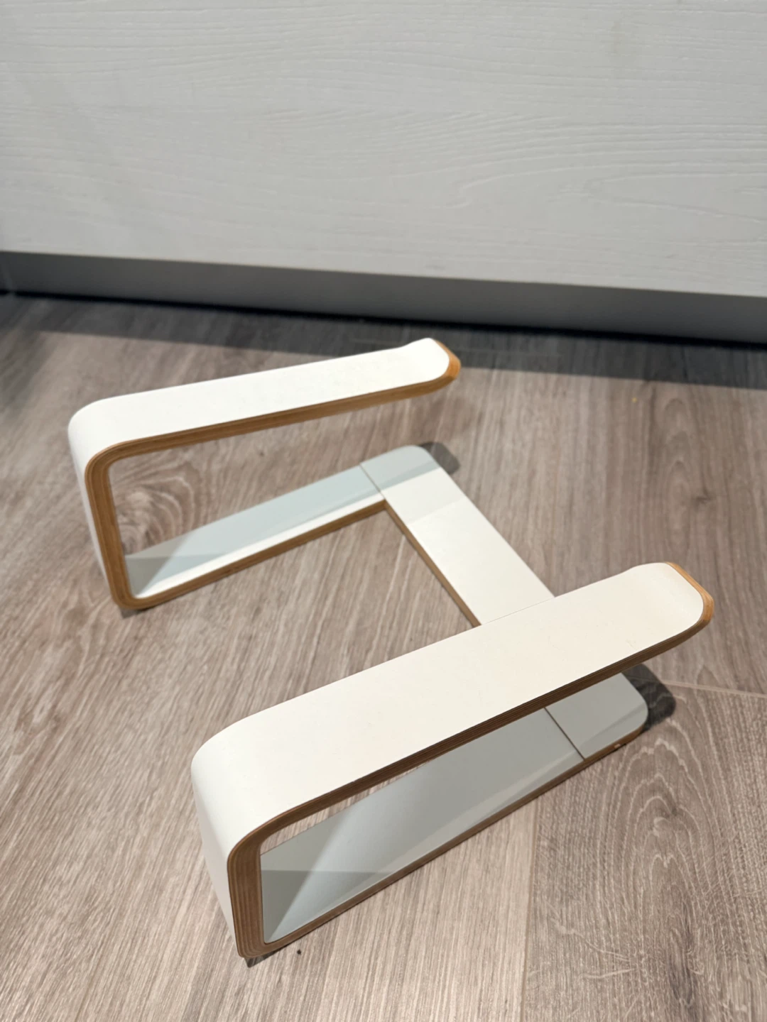 White Wooden Laptop Stand - photo 2