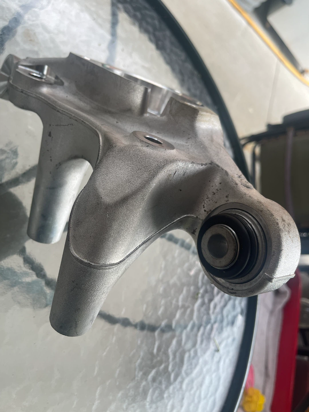 Rear Left Steering Knuckle - photo 3