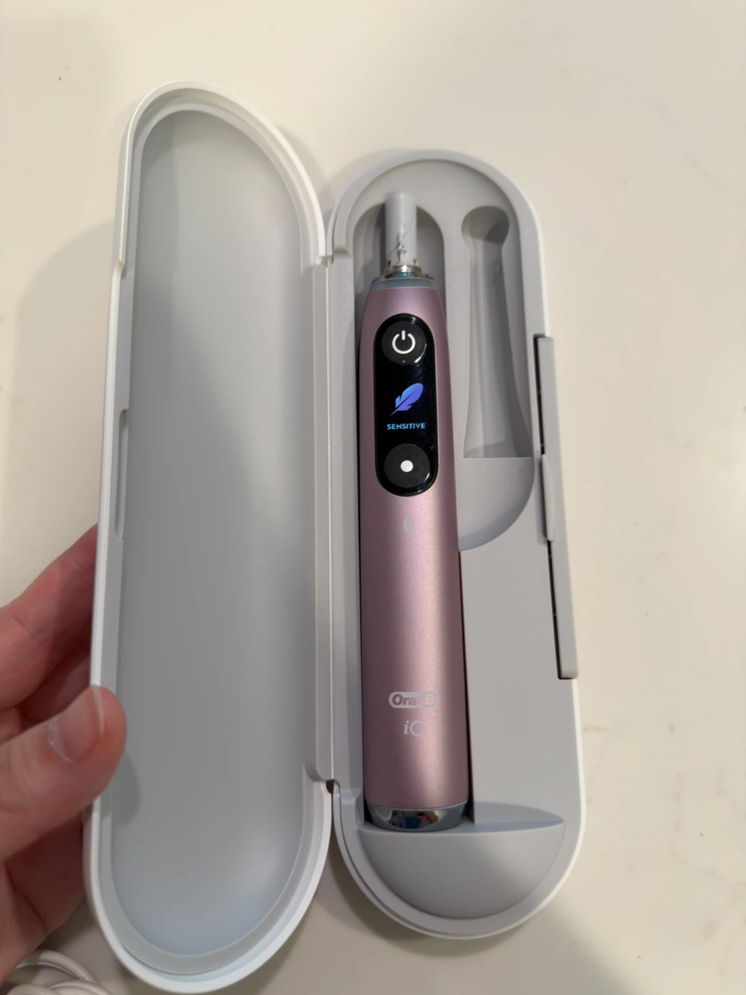 Oral-B iO Series 9 Electric Toothbrush Rose Quartz set - photo 3