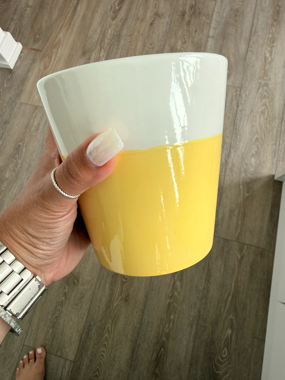 Two-Tone Yellow and White Ceramic Planter Pot - photo 4