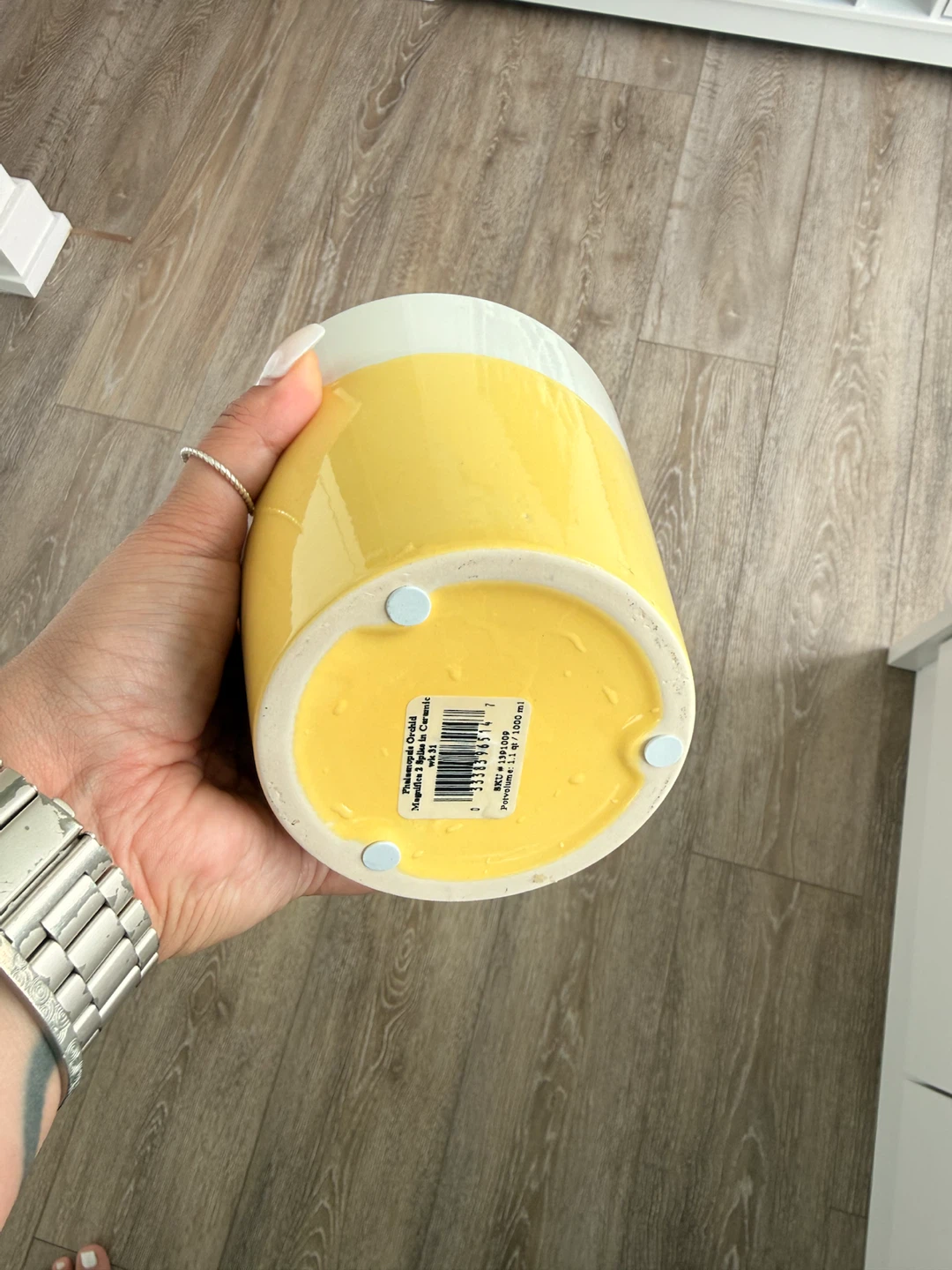 Two-Tone Yellow and White Ceramic Planter Pot - photo 5
