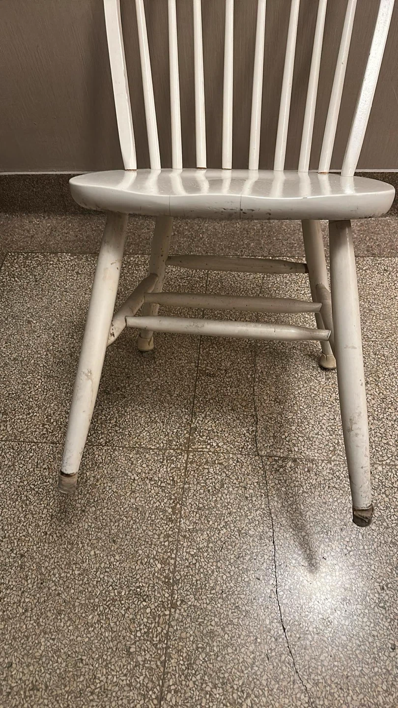 White Wooden Spindle Back Dining Chair - photo 2