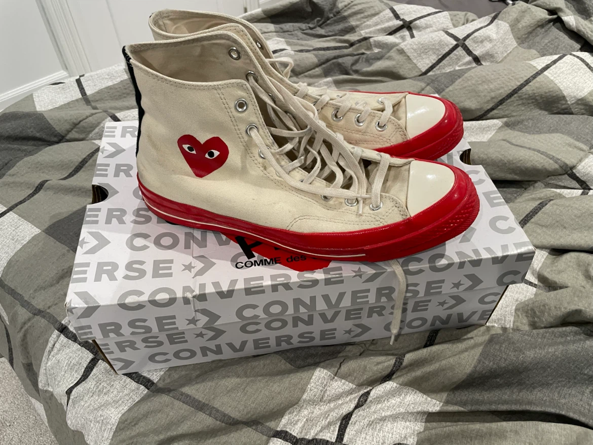 CDG PLAY x Converse Chuck Taylor