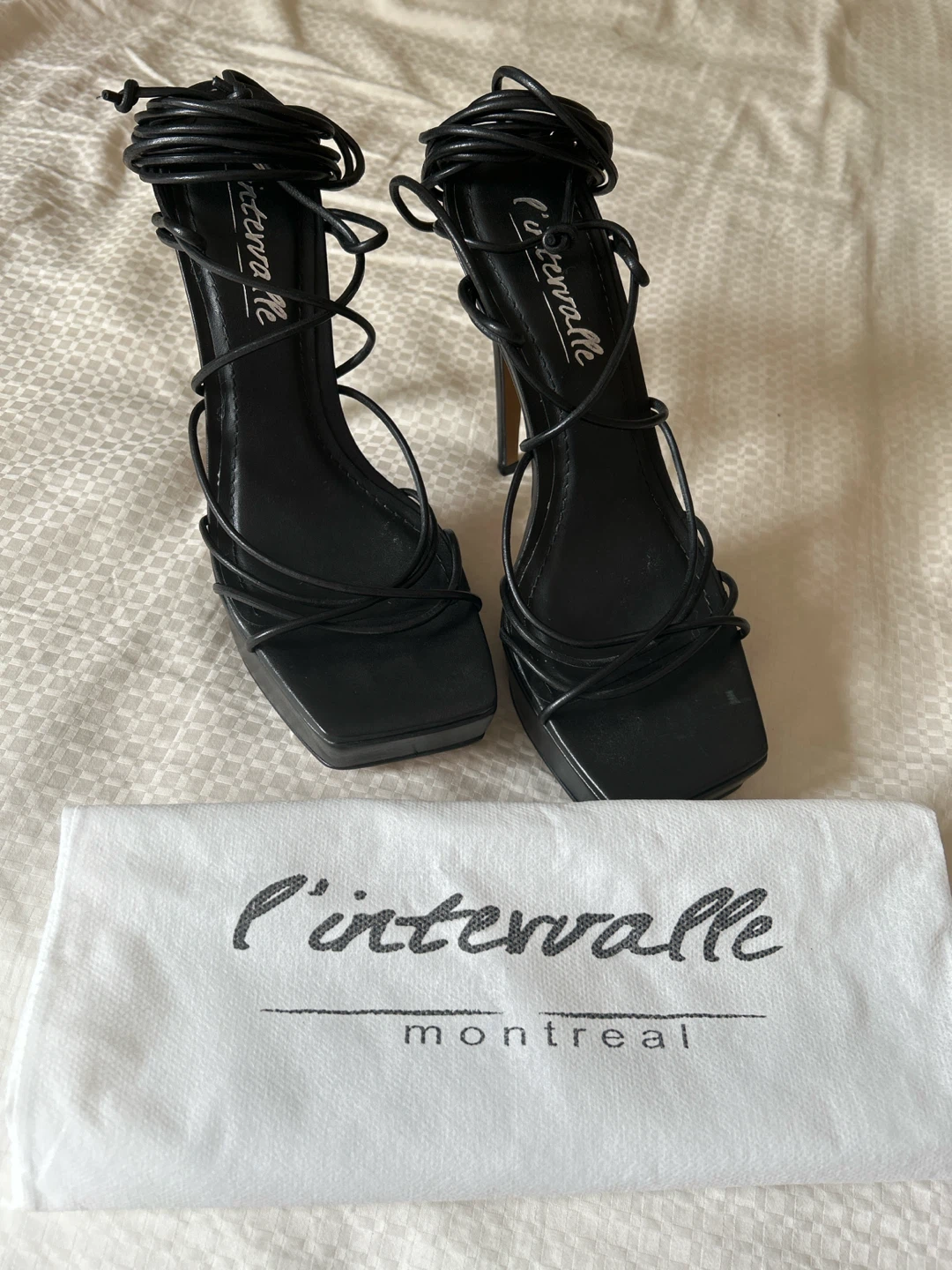 L'intervalle Black Strappy Square Toe Heels