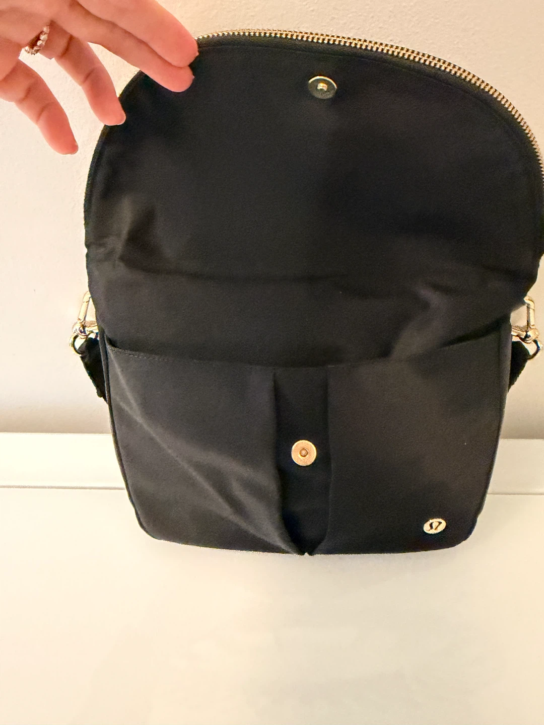 Lululemon Black/Gold Festival bag -5 L - photo 5