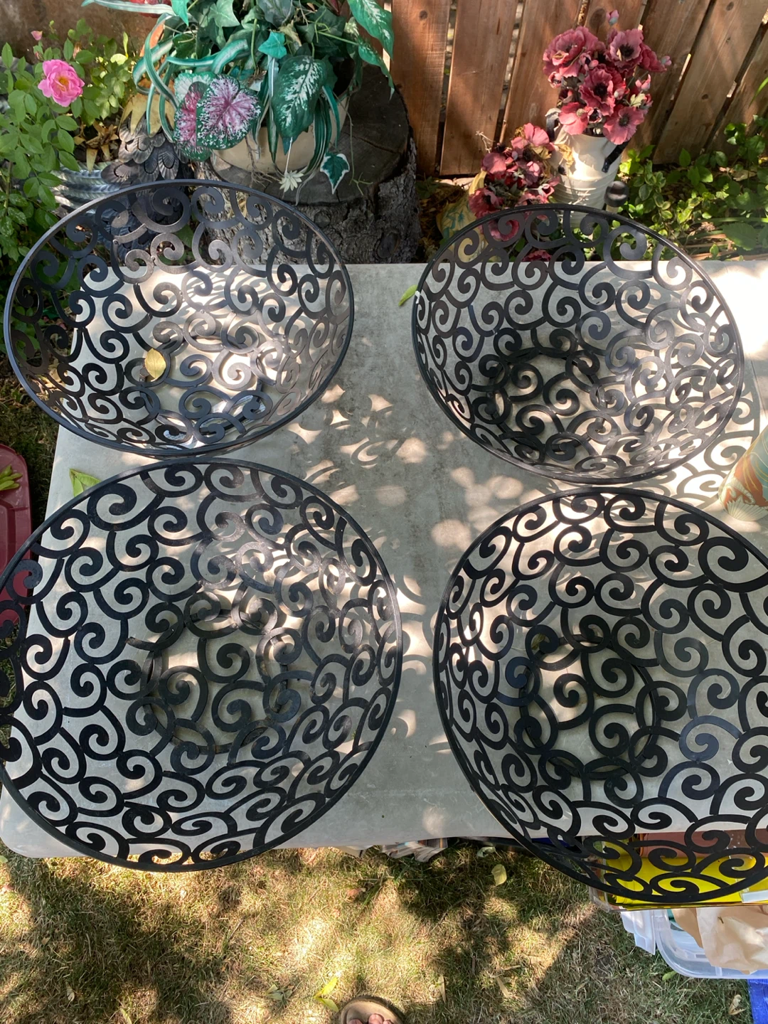 Set of 4 Decorative Black Metal Bowls