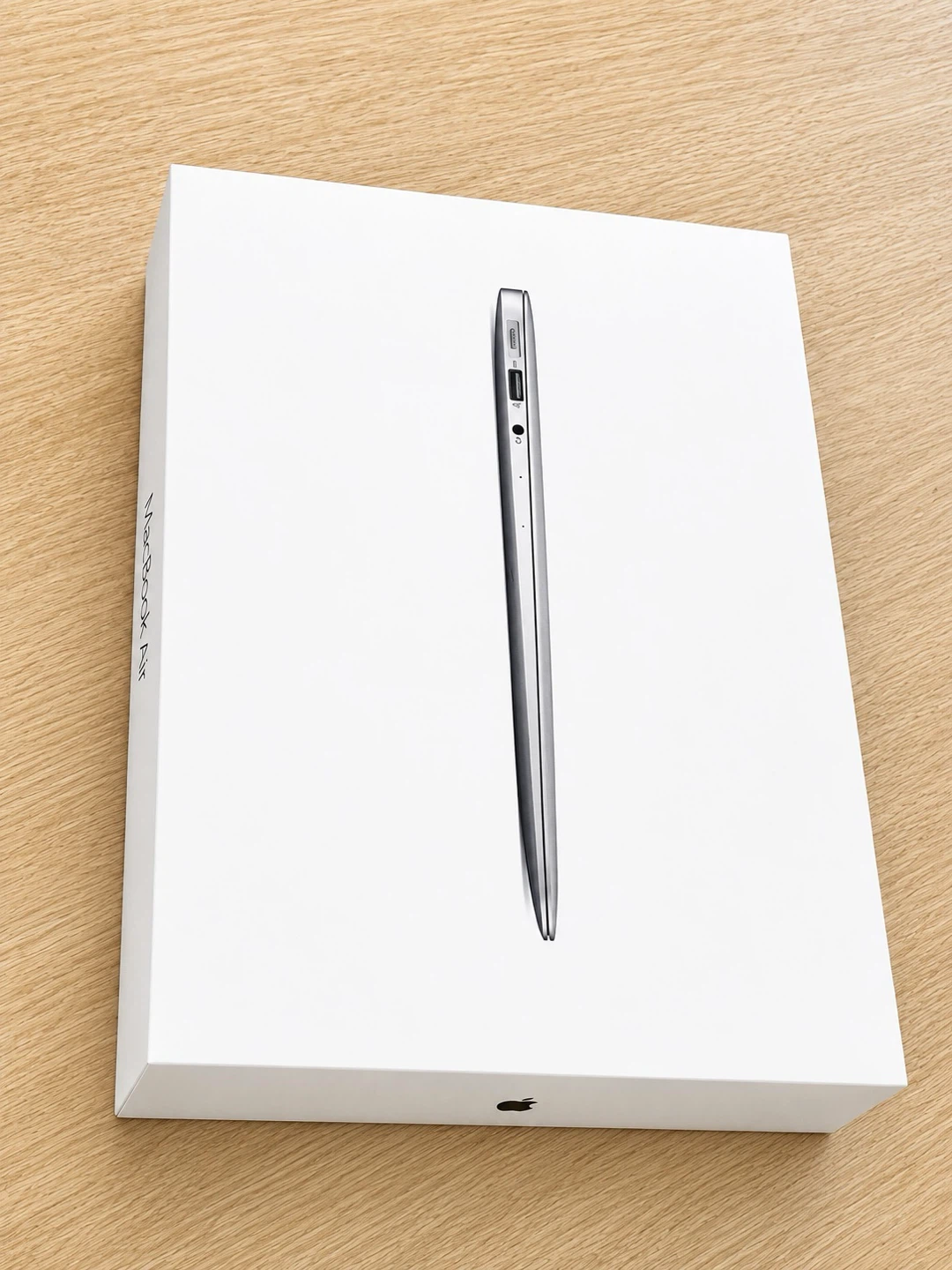 Apple MacBook Air Box and Inserts - photo 2