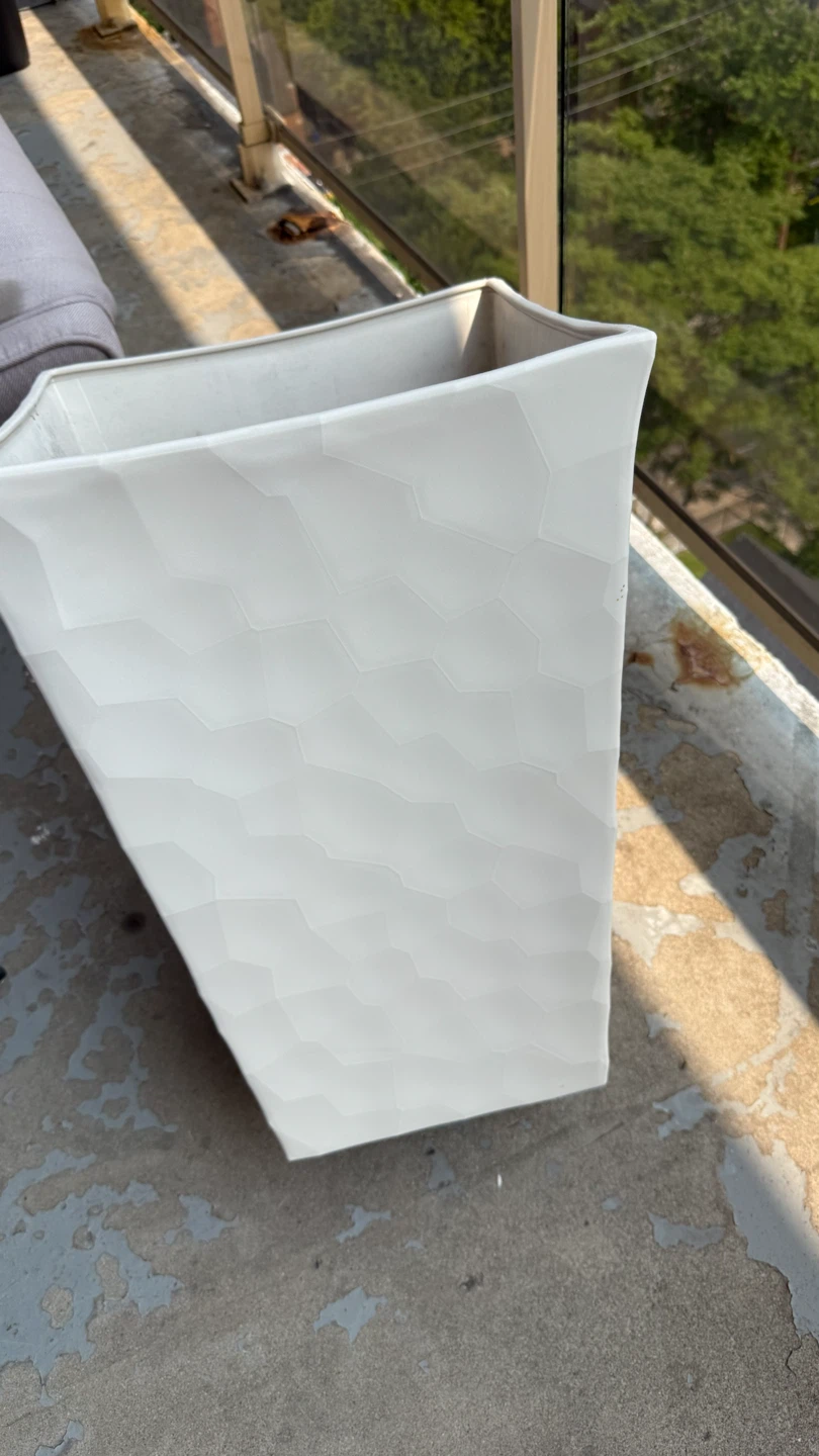White Geometric Pattern Planter