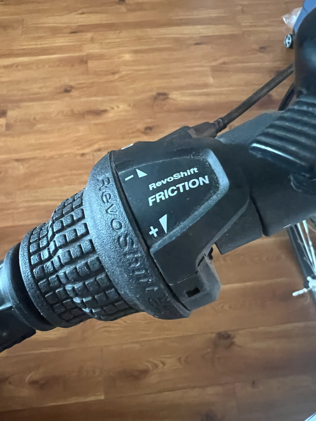 Hyper SpinFit 700c Hybrid Bike for Adults - photo 4