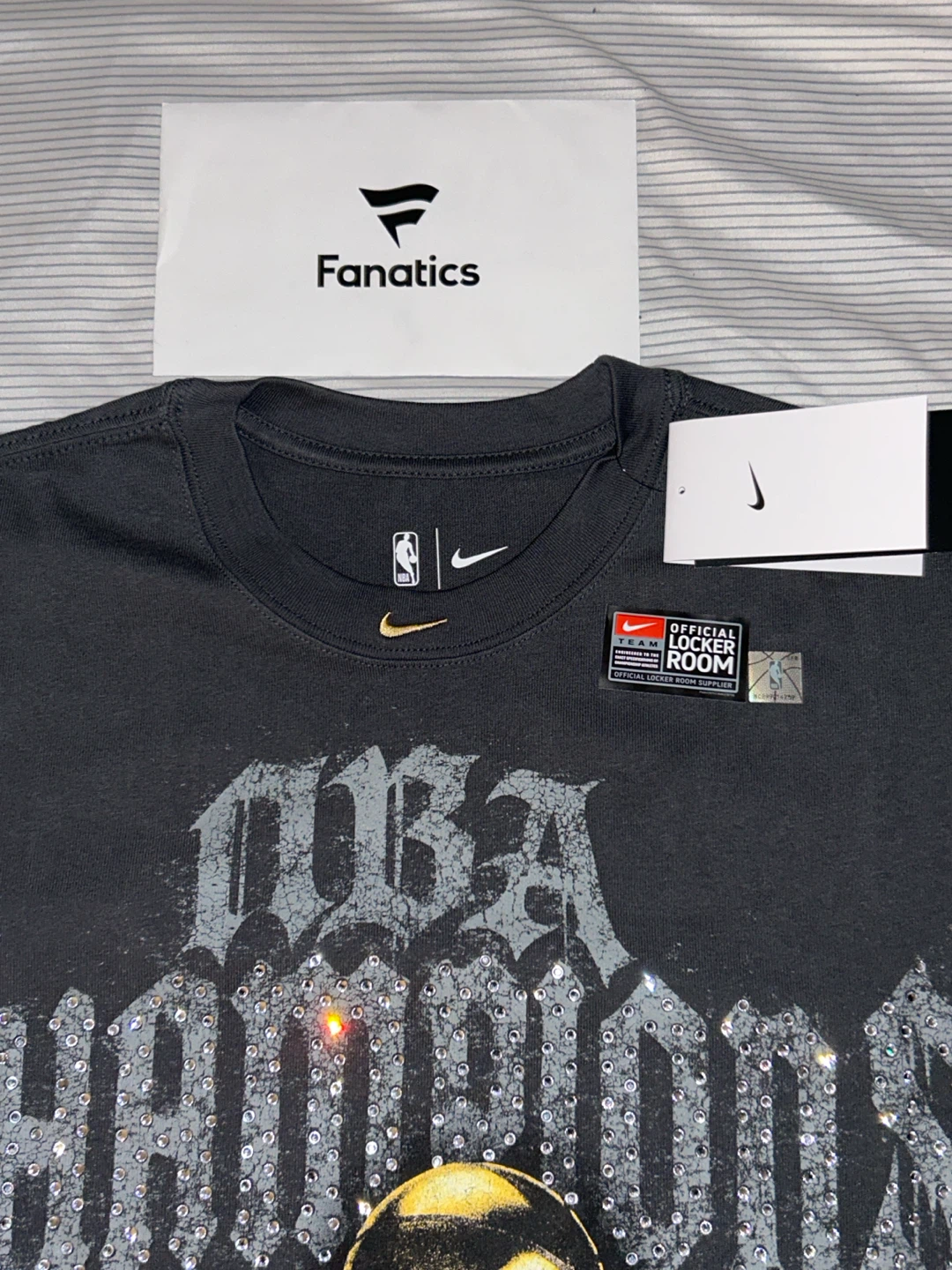 New York Knicks Championship T Shirt (bedazzled) - photo 3