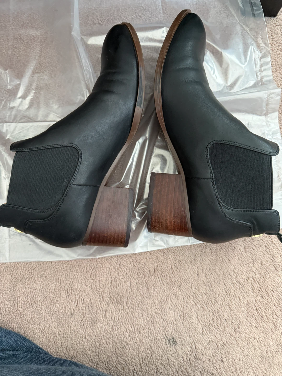 Tommy Hilfiger Black Leather Chelsea Boots - photo 2