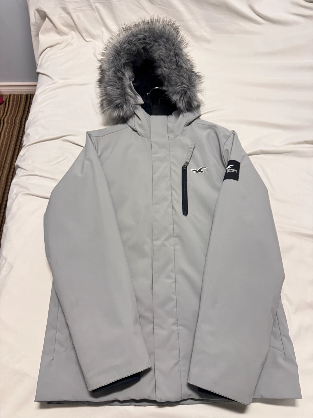 Hollister Men's Grey Faux Fur Hood All-Weather Jacket - (S) Mens