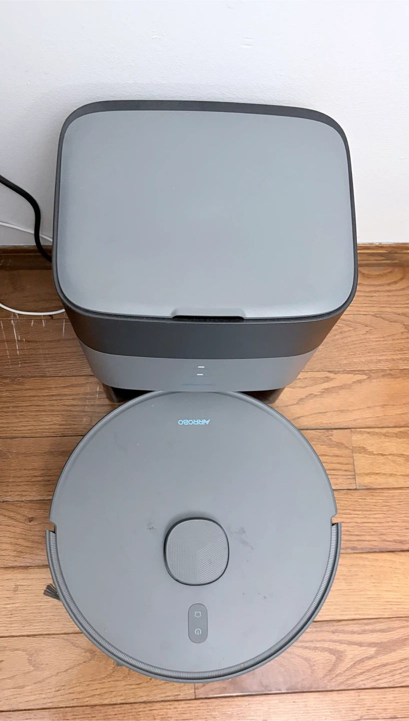 ARROBO Robot Vacuum and Auto-Empty Station