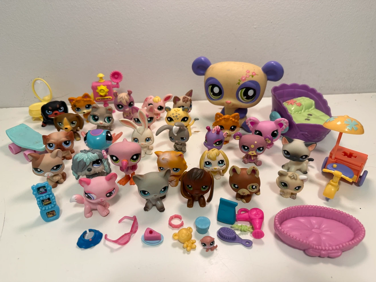30 pcs Littlest Pet Shop Lot - photo 2
