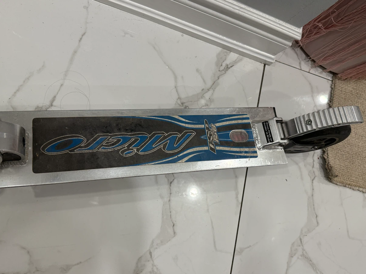 Micro Folding Kick Scooter with Suspension – Blue/Silver - photo 3