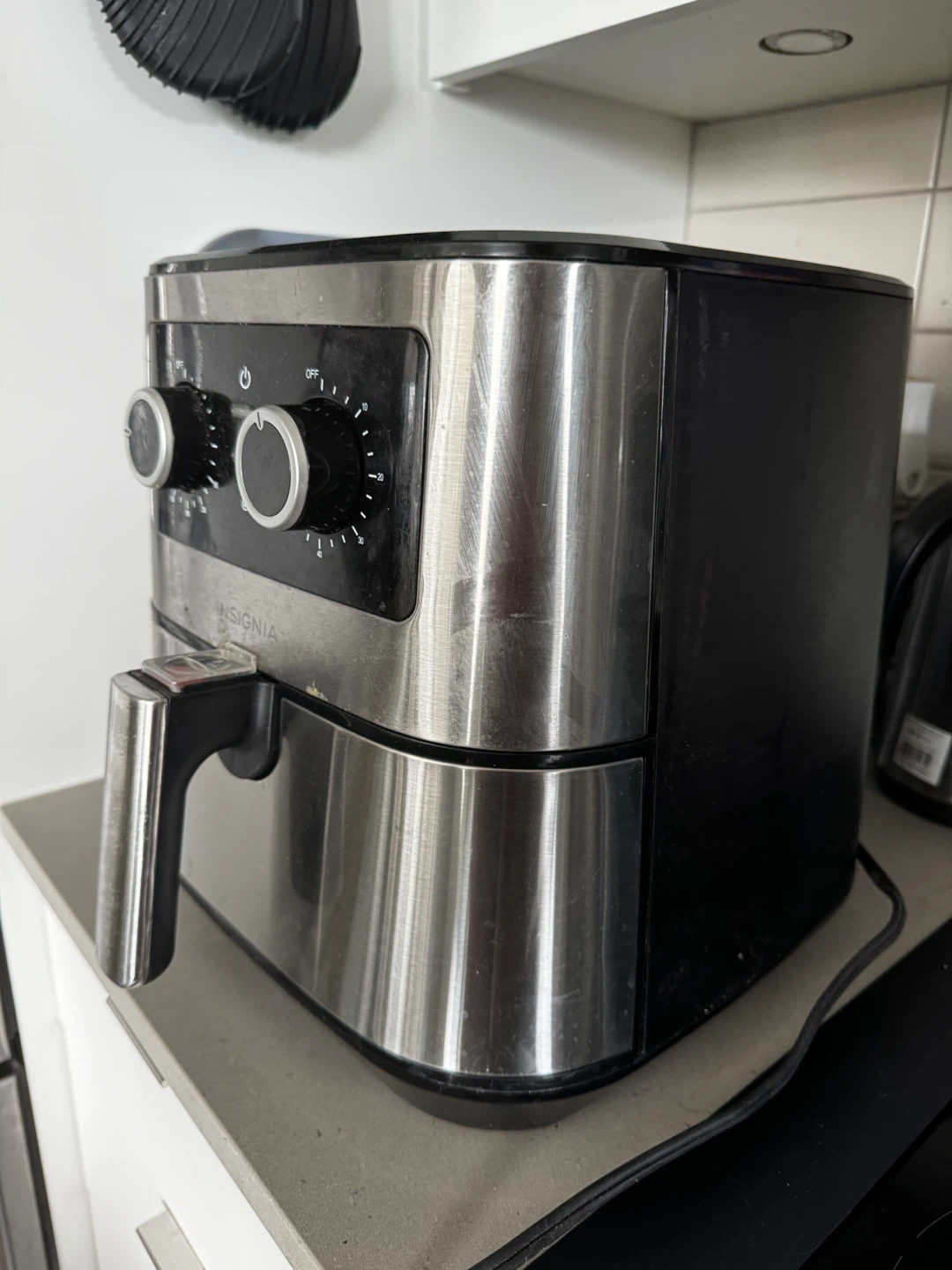 Insignia Air Fryer – Works Great – Needs New Knob