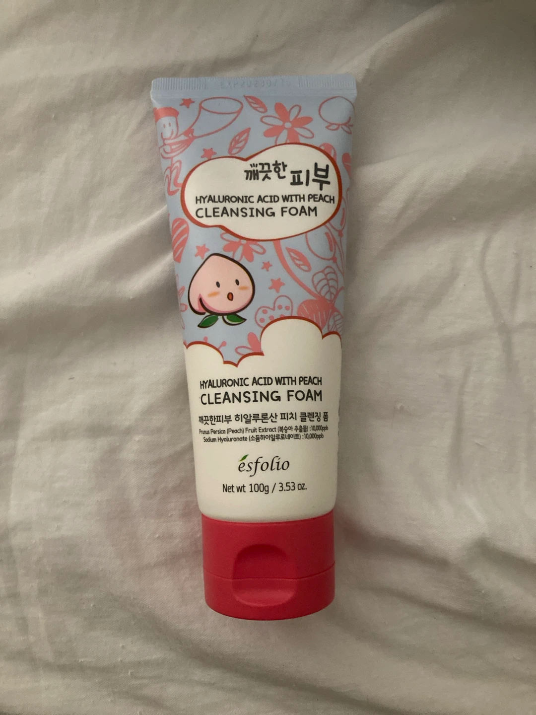 NEVER USED esfolio hyaluronic acid with peach cleansing foam