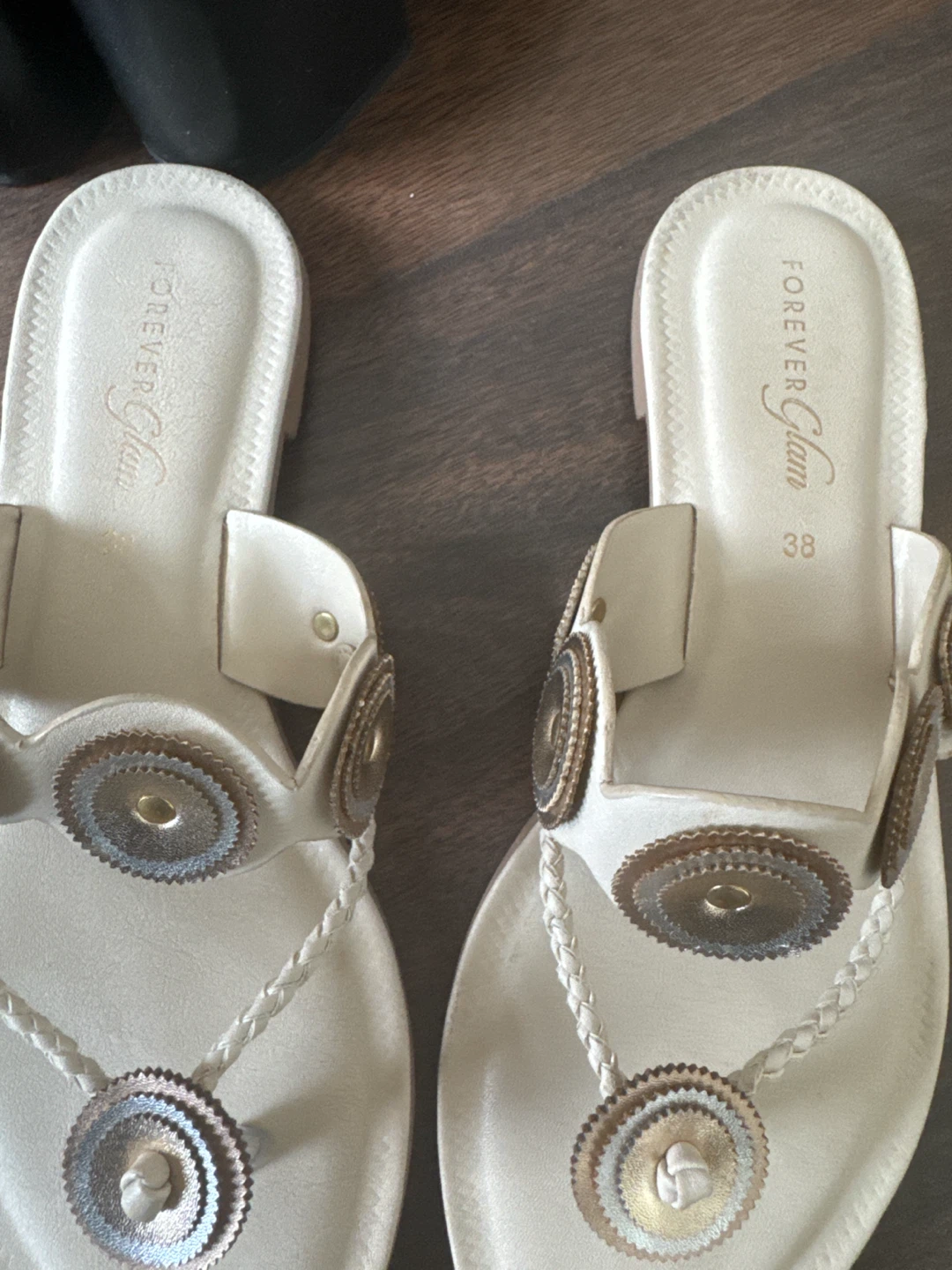 Forever Glam Cream Thong Sandals - photo 2