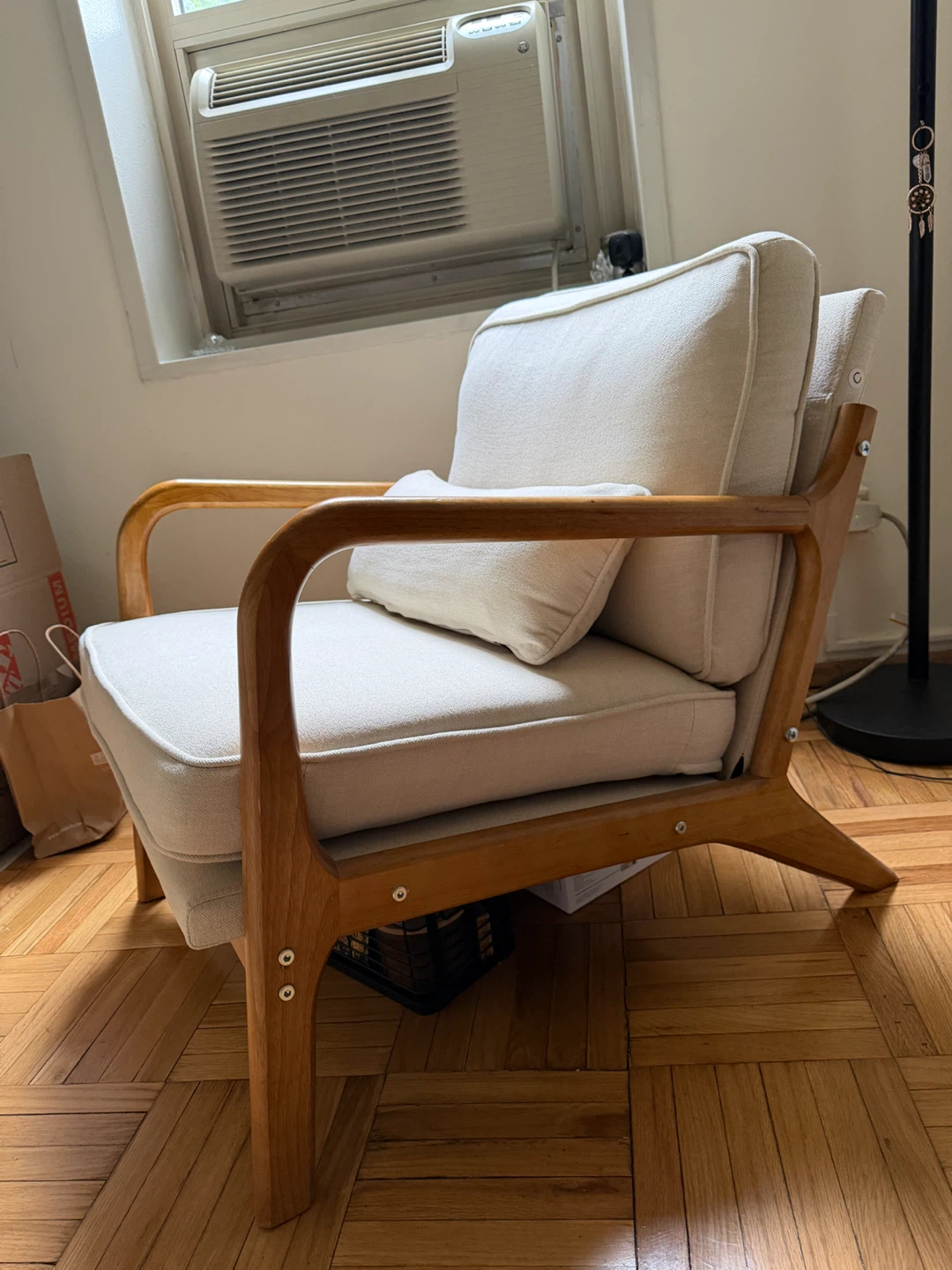 Cream Accent Chair with Wooden Frame - photo 3
