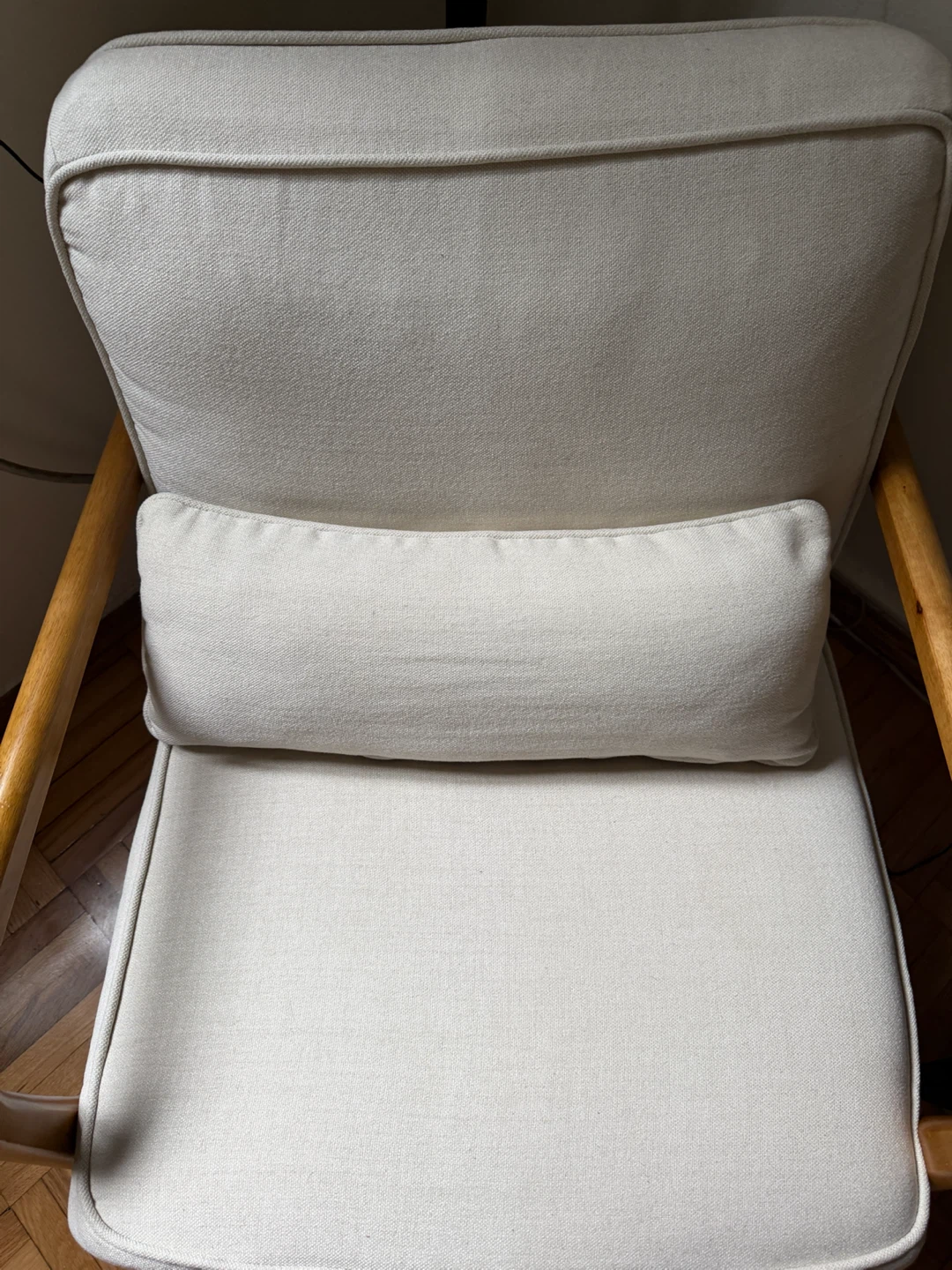 Cream Accent Chair with Wooden Frame - photo 4