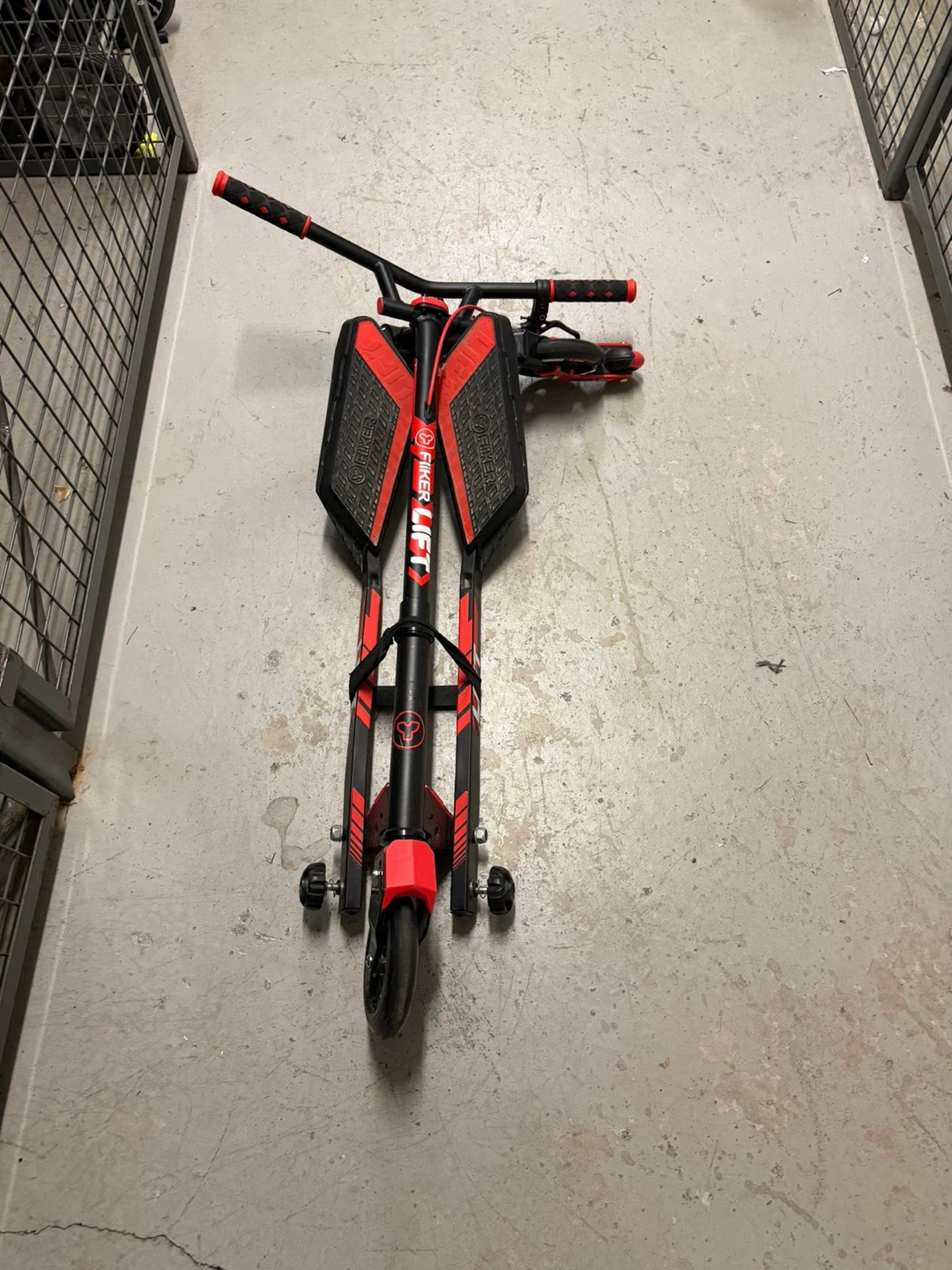 3-Wheel Scooter - photo 3