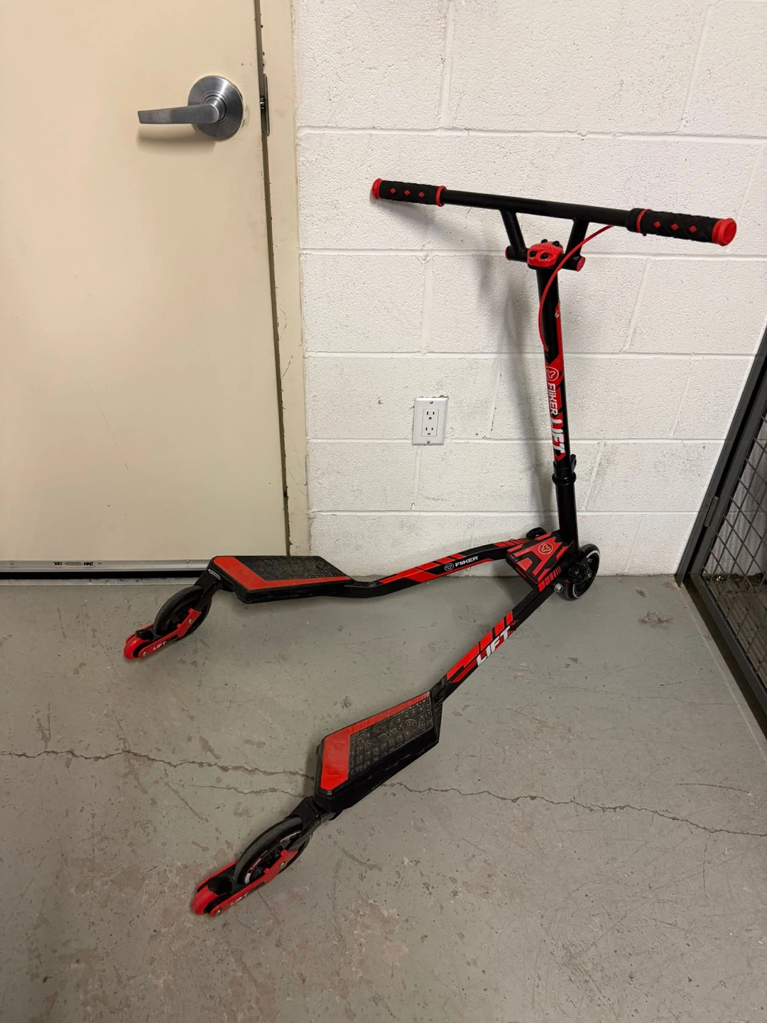3-Wheel Scooter - photo 5