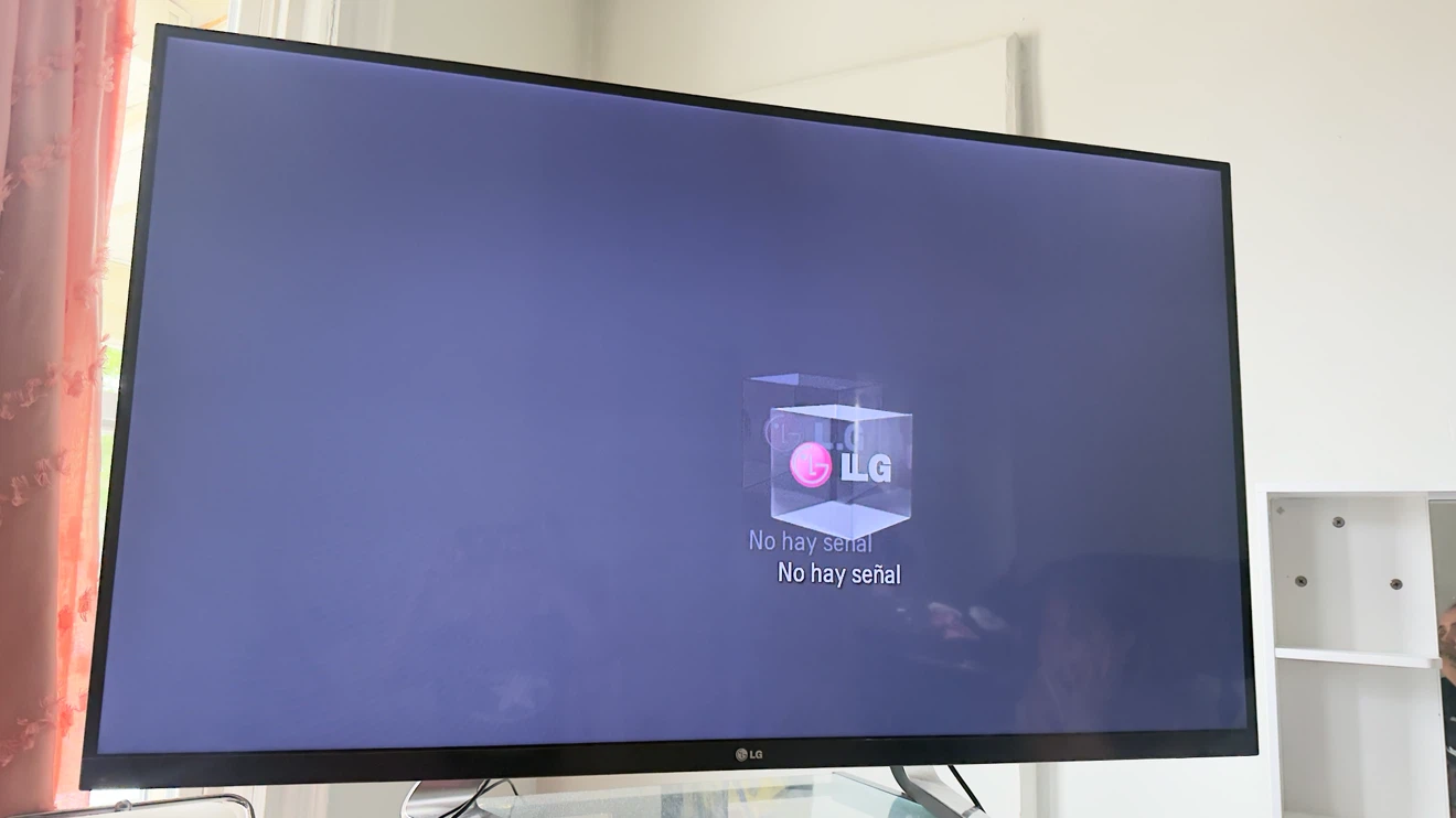 LG 55LM7600 LED TV
