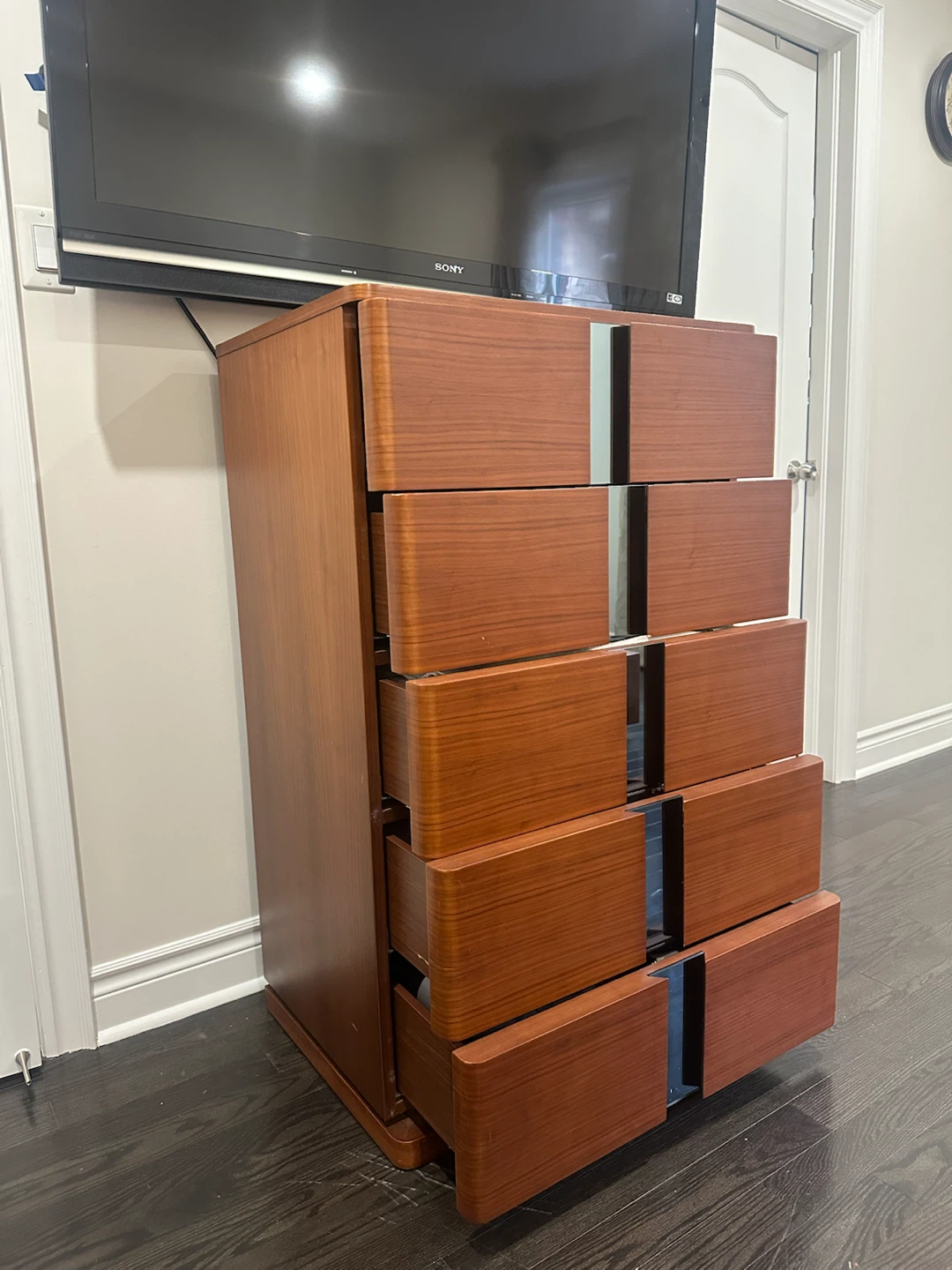 Large 6 Drawer Chester - photo 2