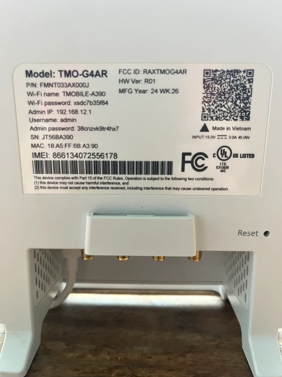 T-Mobile TMO-G4AR WiFi Hotspot Router - photo 2