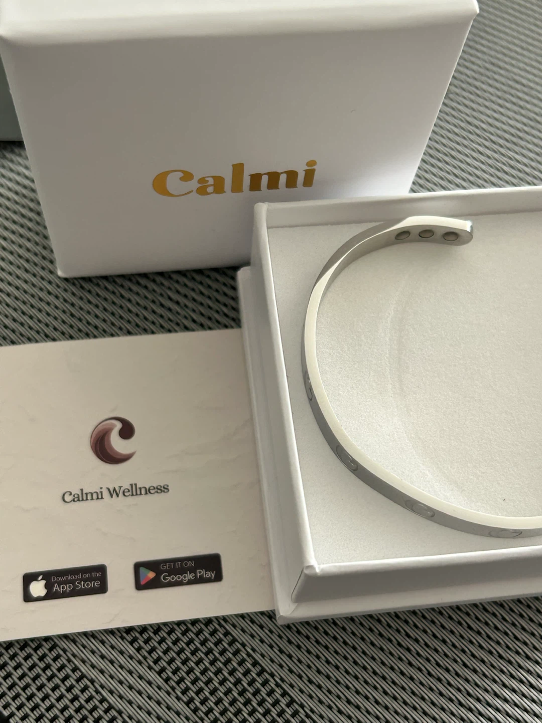 Calmi Wellness Silver Cuff Bracelet - photo 2